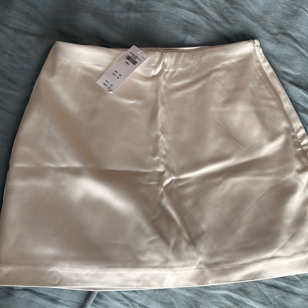 Abercrombie Skort. NWT